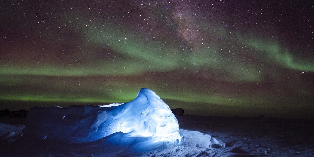 Astronomy and space — aurora australis