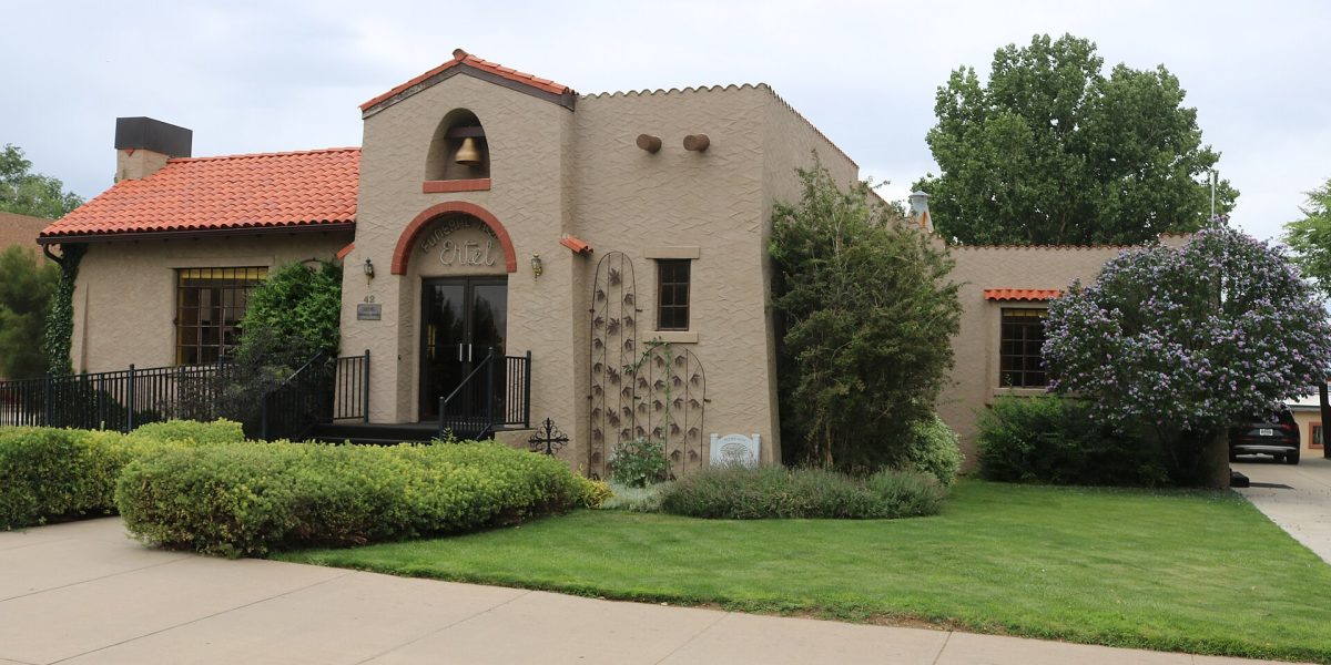 Funeral industry regulation — funeral home