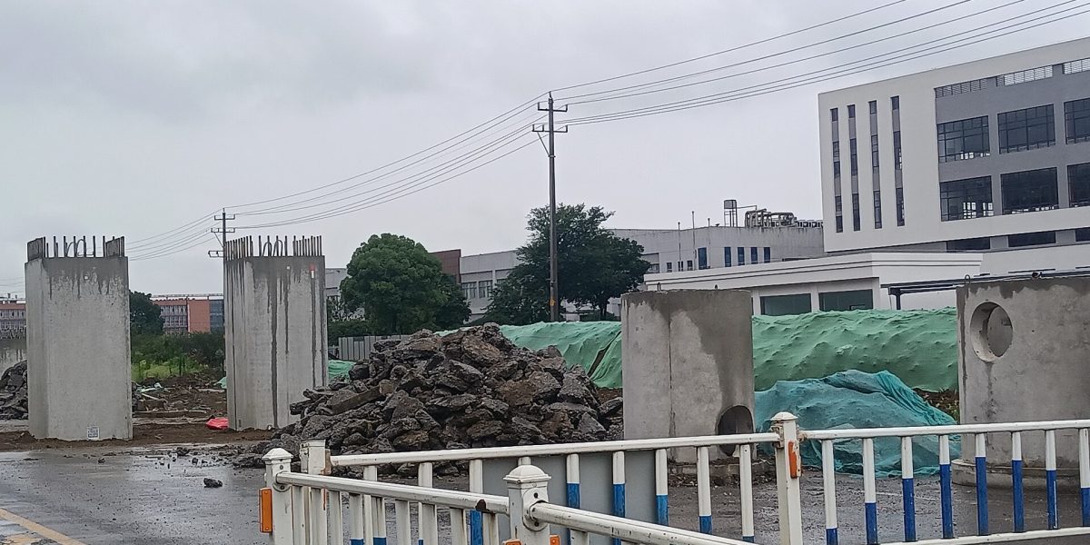 Building compliance failures — construction site inspection