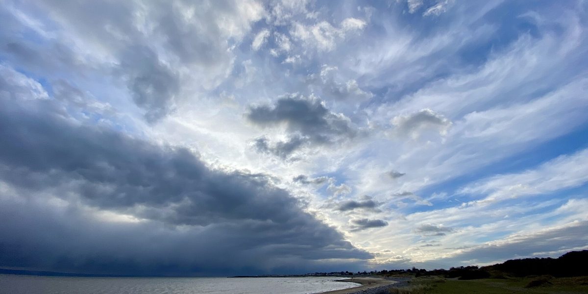 Weather fronts and rain — weather front