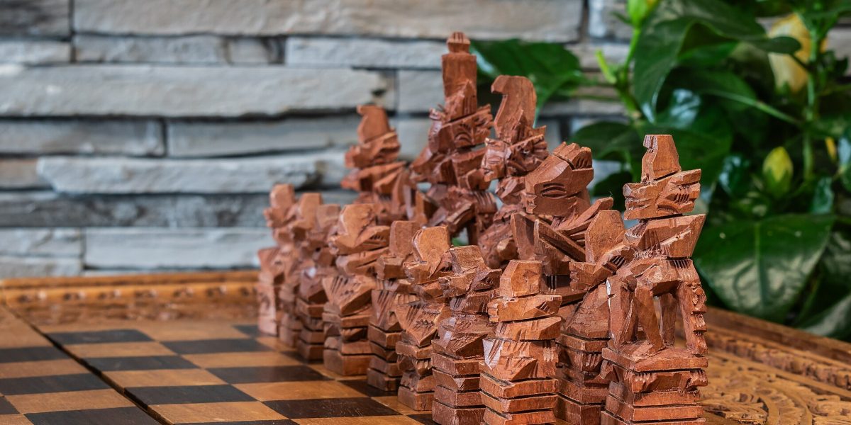 Chess competitions — chess pieces
