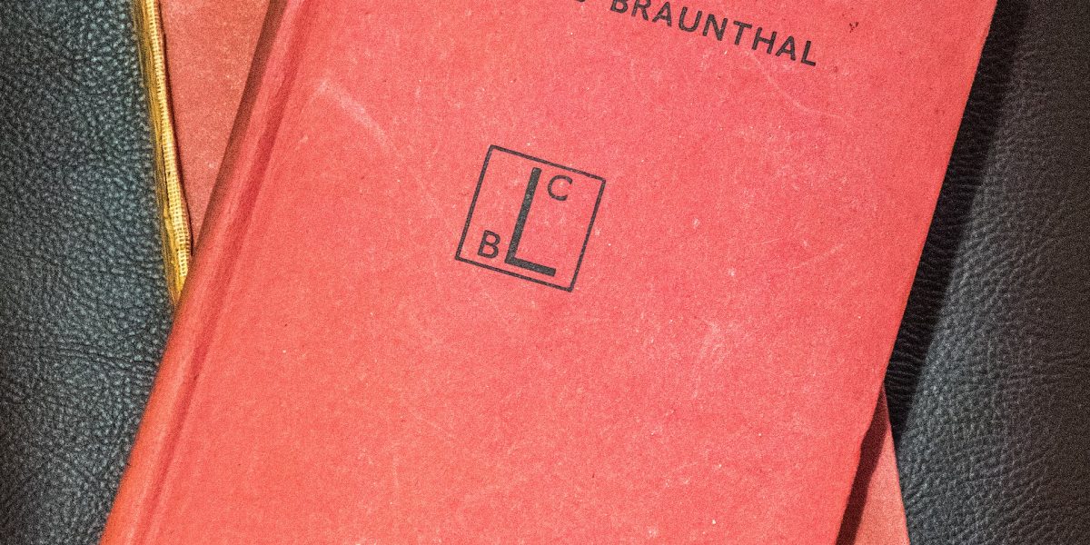 Teen reading — book club