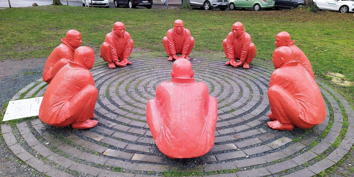 Workplace behaviour — meeting