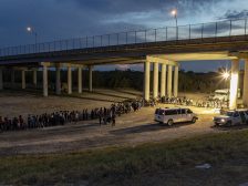 Migrant arrests — migrants border patrol