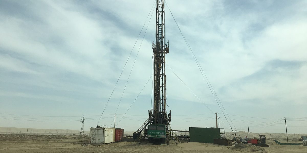 Oil and gas exploration — oil drilling