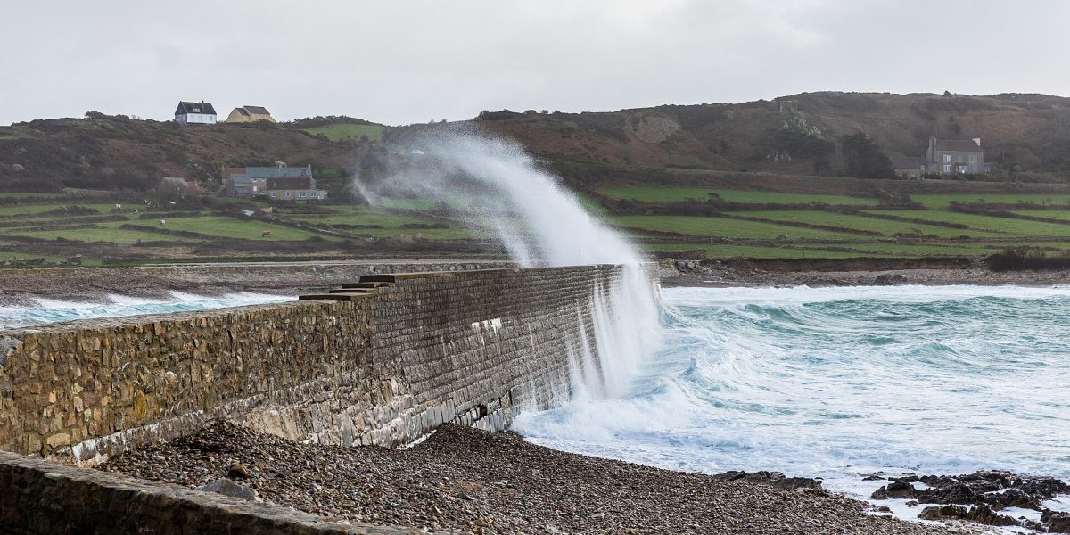 Wind exposure — strong wind