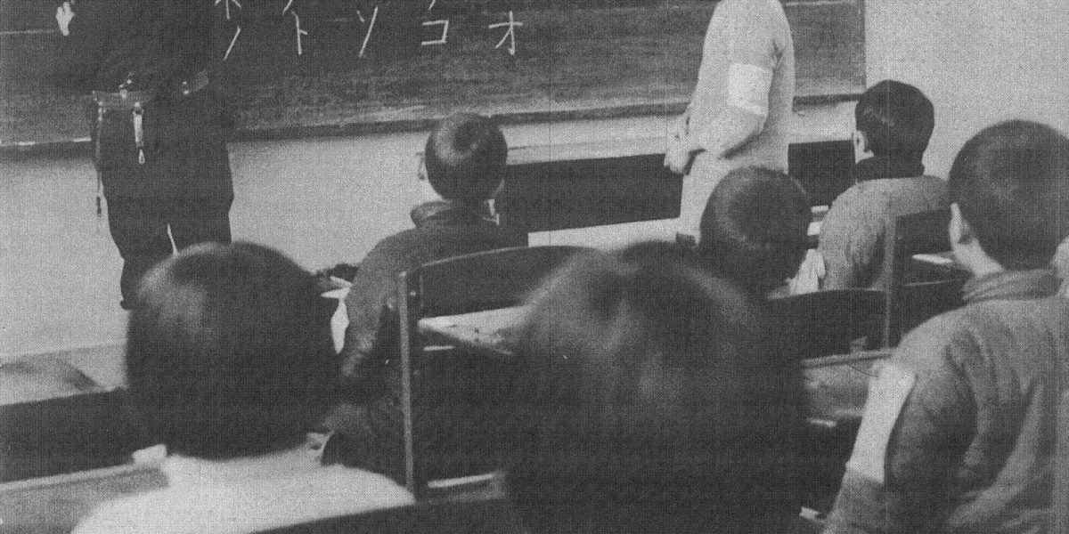 Language learning benefits — foreign language class